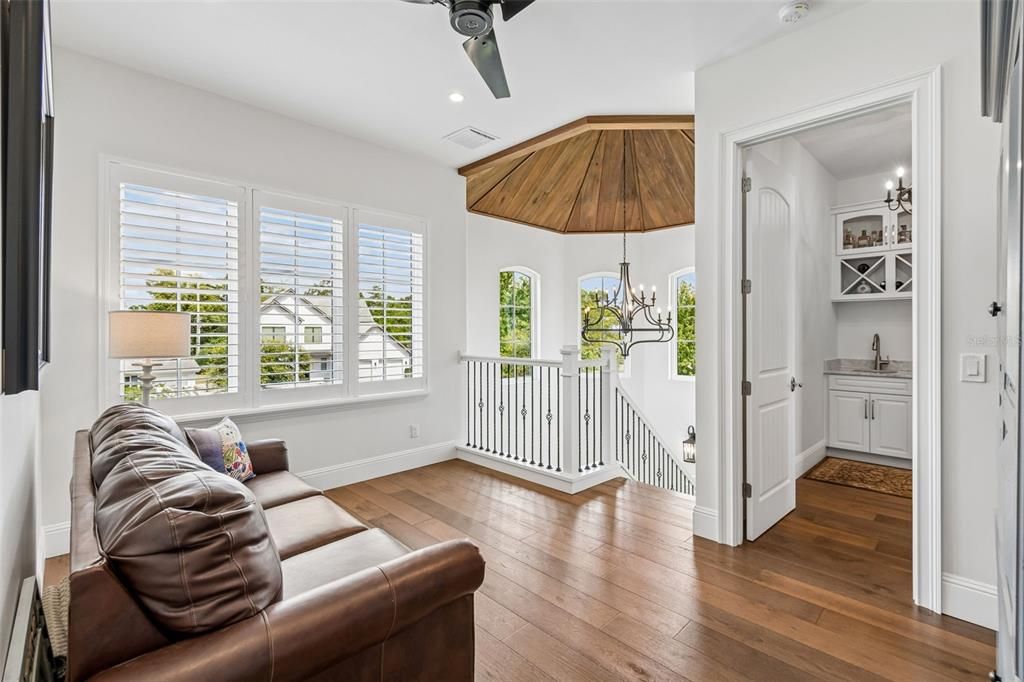 For Sale: $1,995,000 (4 beds, 3 baths, 3696 Square Feet)