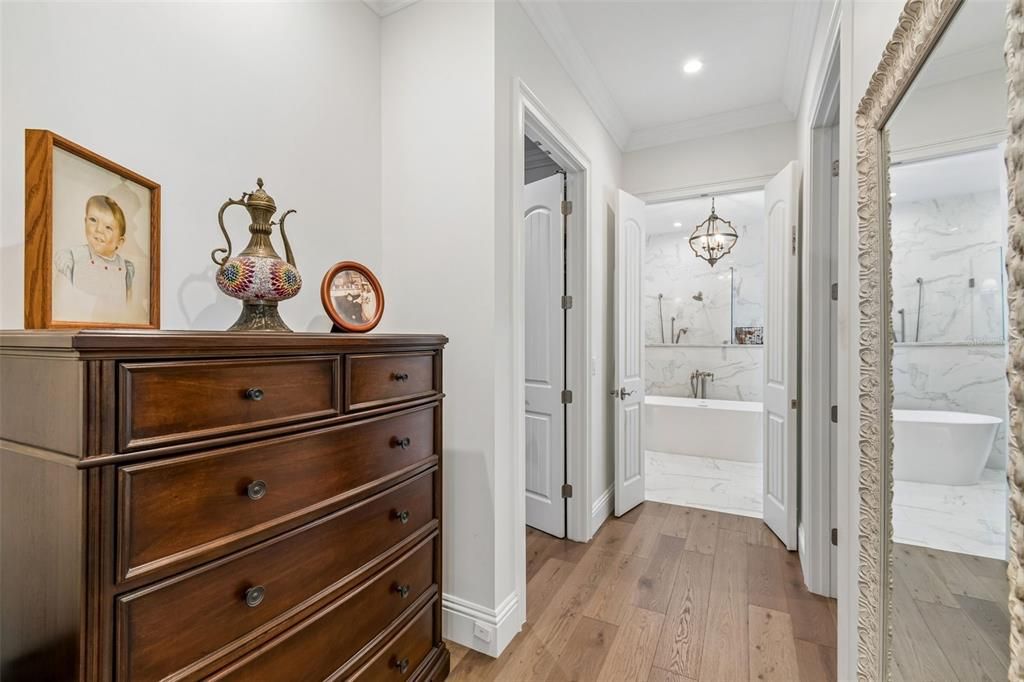 For Sale: $1,995,000 (4 beds, 3 baths, 3696 Square Feet)