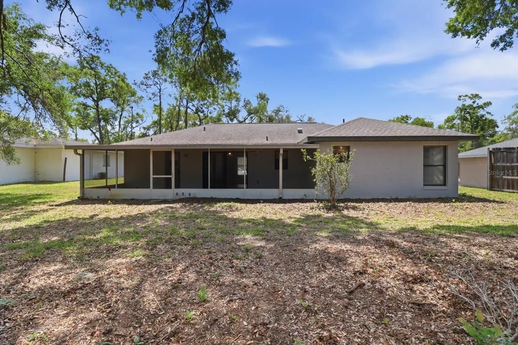 For Sale: $235,000 (3 beds, 2 baths, 1336 Square Feet)