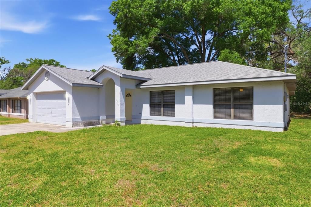 For Sale: $235,000 (3 beds, 2 baths, 1336 Square Feet)
