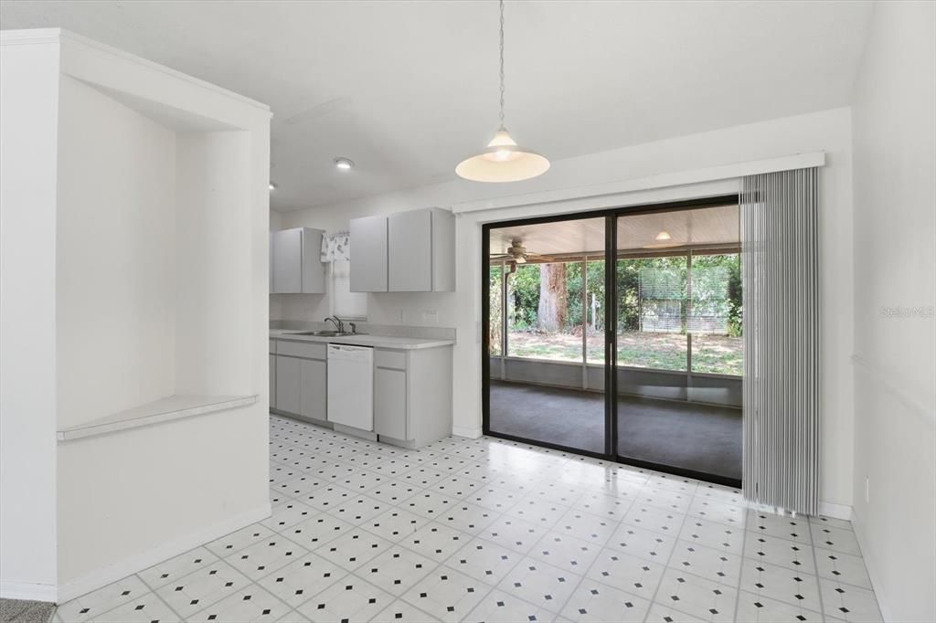 For Sale: $235,000 (3 beds, 2 baths, 1336 Square Feet)