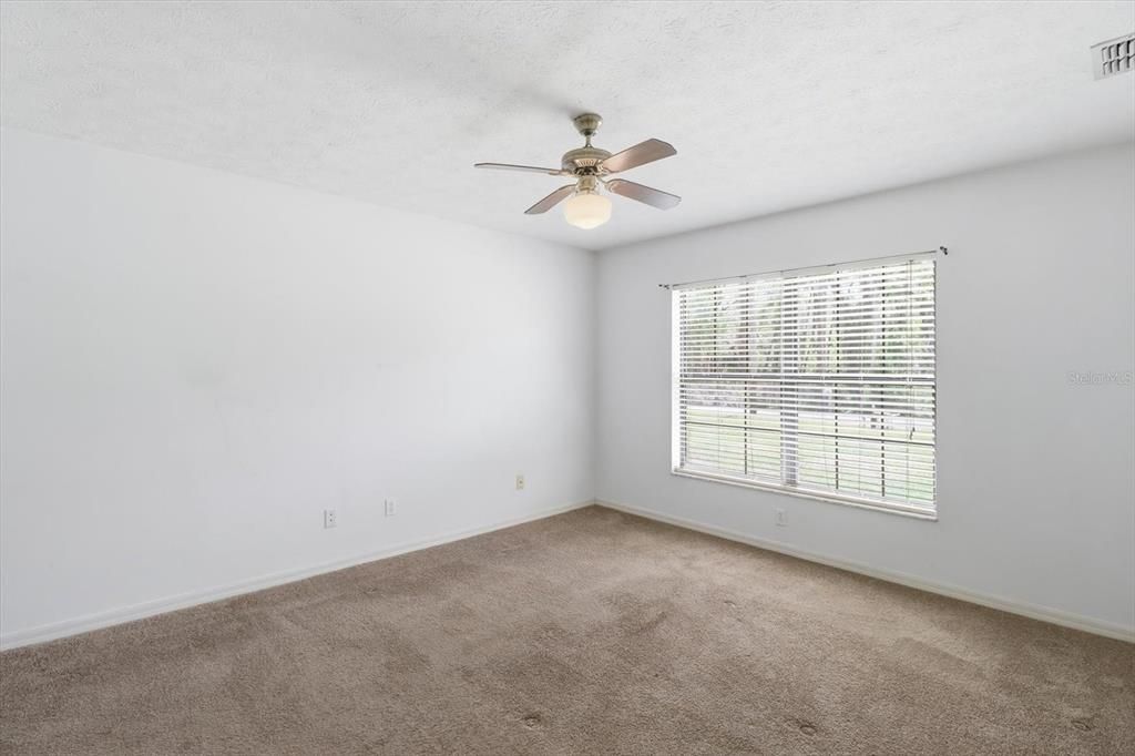 For Sale: $235,000 (3 beds, 2 baths, 1336 Square Feet)