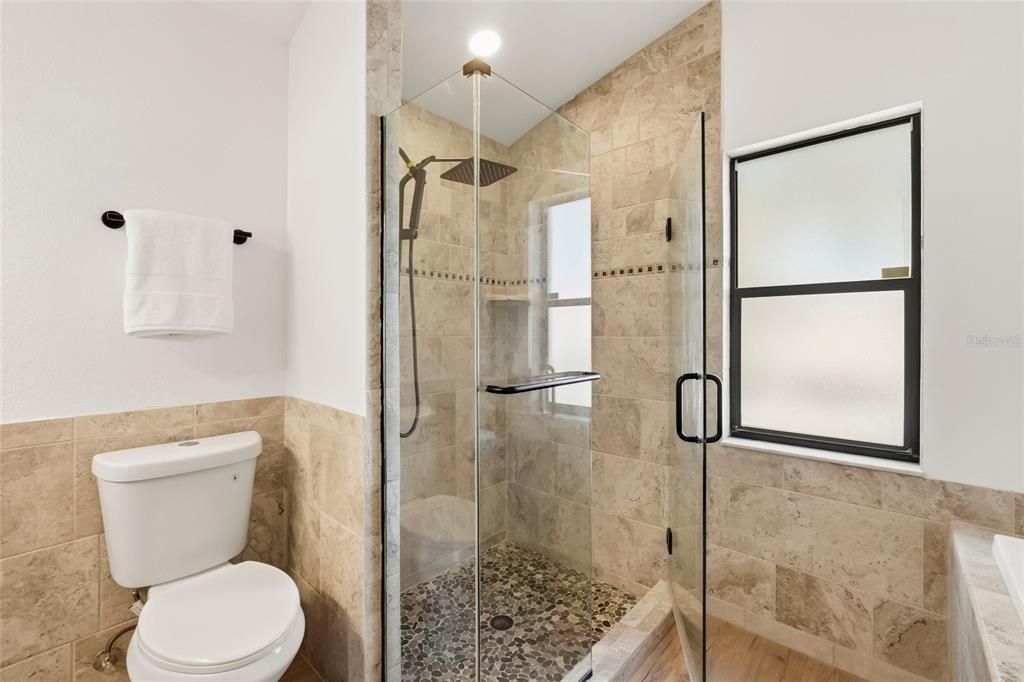 For Sale: $874,999 (4 beds, 2 baths, 2594 Square Feet)