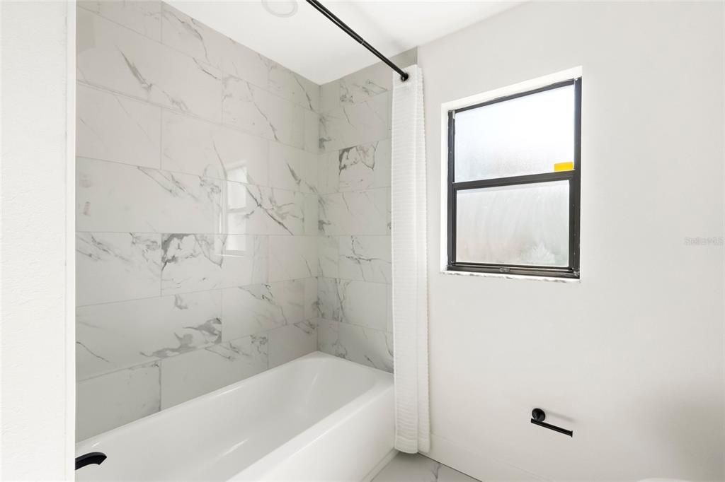 For Sale: $874,999 (4 beds, 2 baths, 2594 Square Feet)