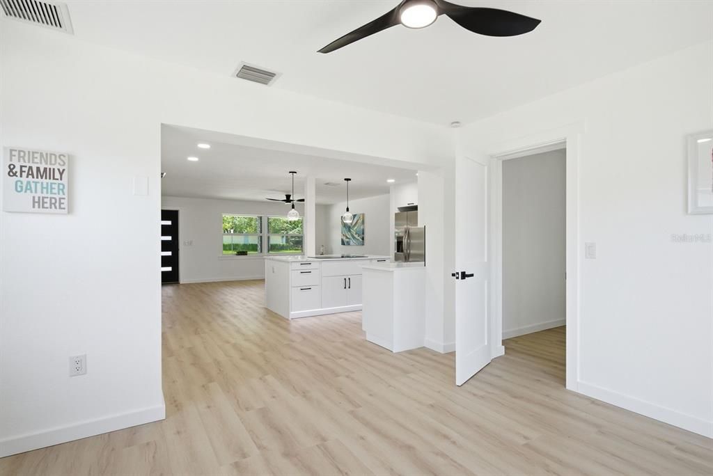 For Sale: $629,000 (4 beds, 3 baths, 1869 Square Feet)