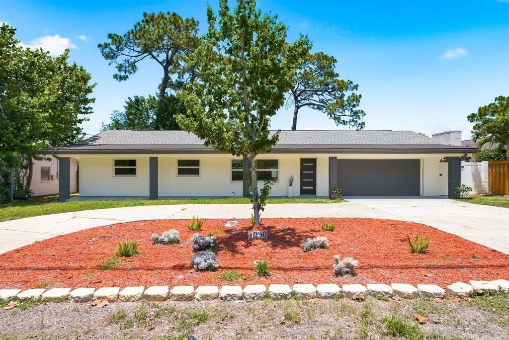 For Sale: $629,000 (4 beds, 3 baths, 1869 Square Feet)