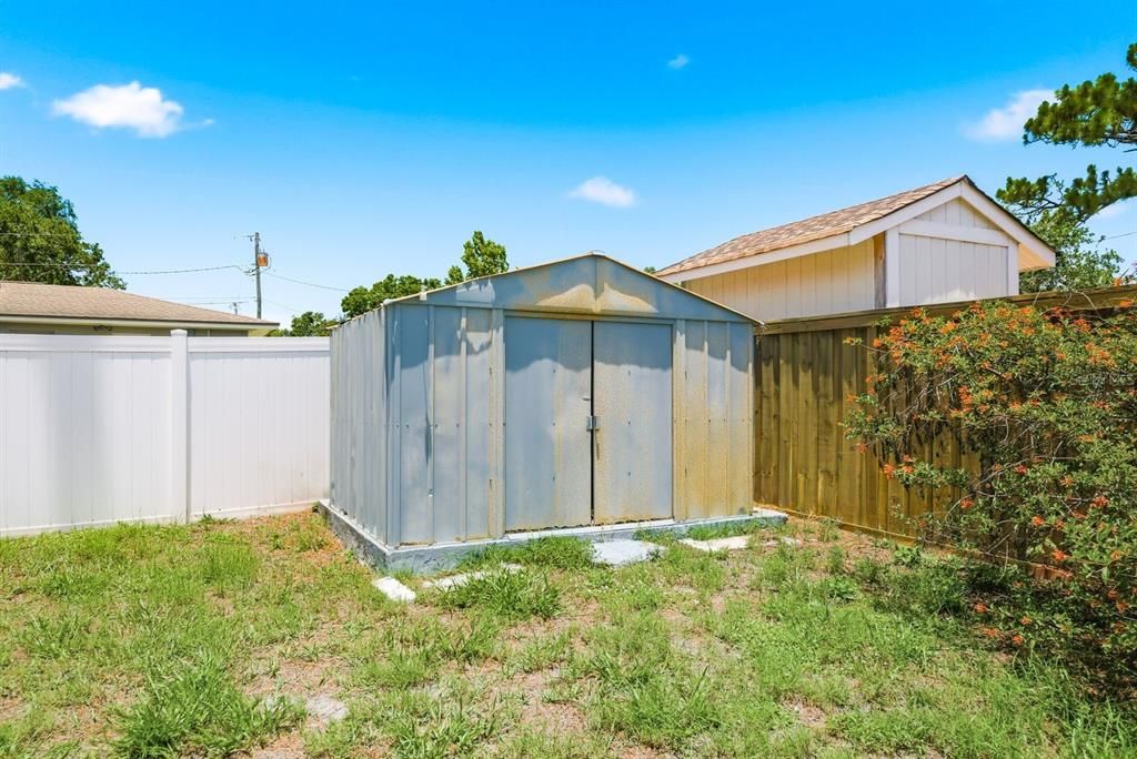 For Sale: $629,000 (4 beds, 3 baths, 1869 Square Feet)