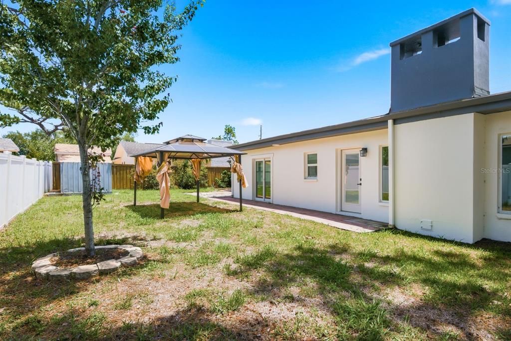 For Sale: $629,000 (4 beds, 3 baths, 1869 Square Feet)
