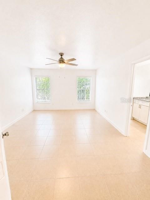 For Rent: $2,300 (3 beds, 2 baths, 1462 Square Feet)