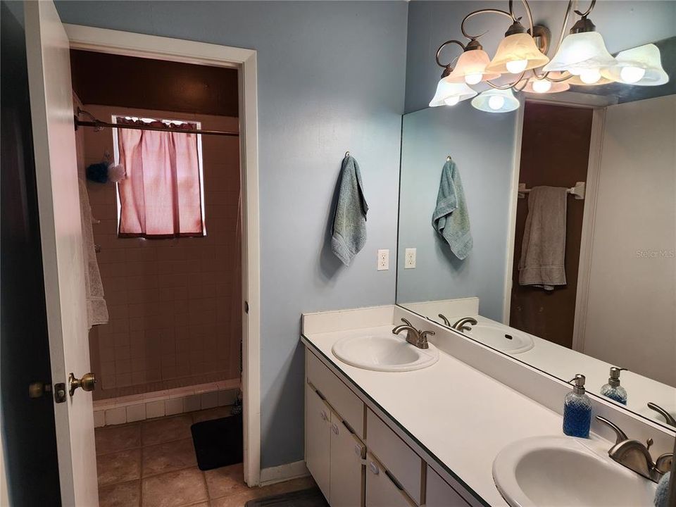 En Venta: $310,000 (2 camas, 2 baños, 1182 Pies cuadrados)
