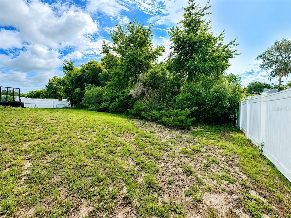 For Sale: $265,000 (3 beds, 2 baths, 1674 Square Feet)