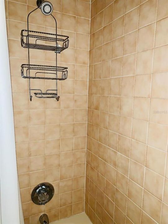 For Rent: $1,800 (2 beds, 2 baths, 1487 Square Feet)