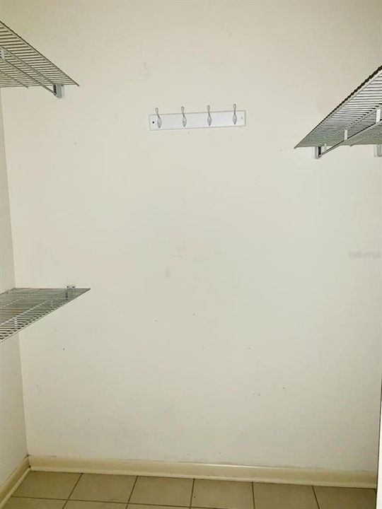 For Rent: $1,800 (2 beds, 2 baths, 1487 Square Feet)
