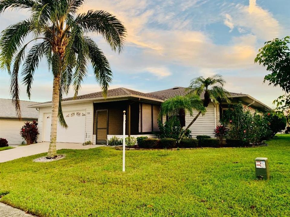 For Rent: $1,800 (2 beds, 2 baths, 1487 Square Feet)
