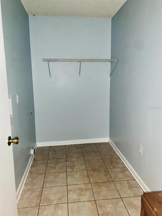 For Rent: $1,800 (2 beds, 2 baths, 1487 Square Feet)
