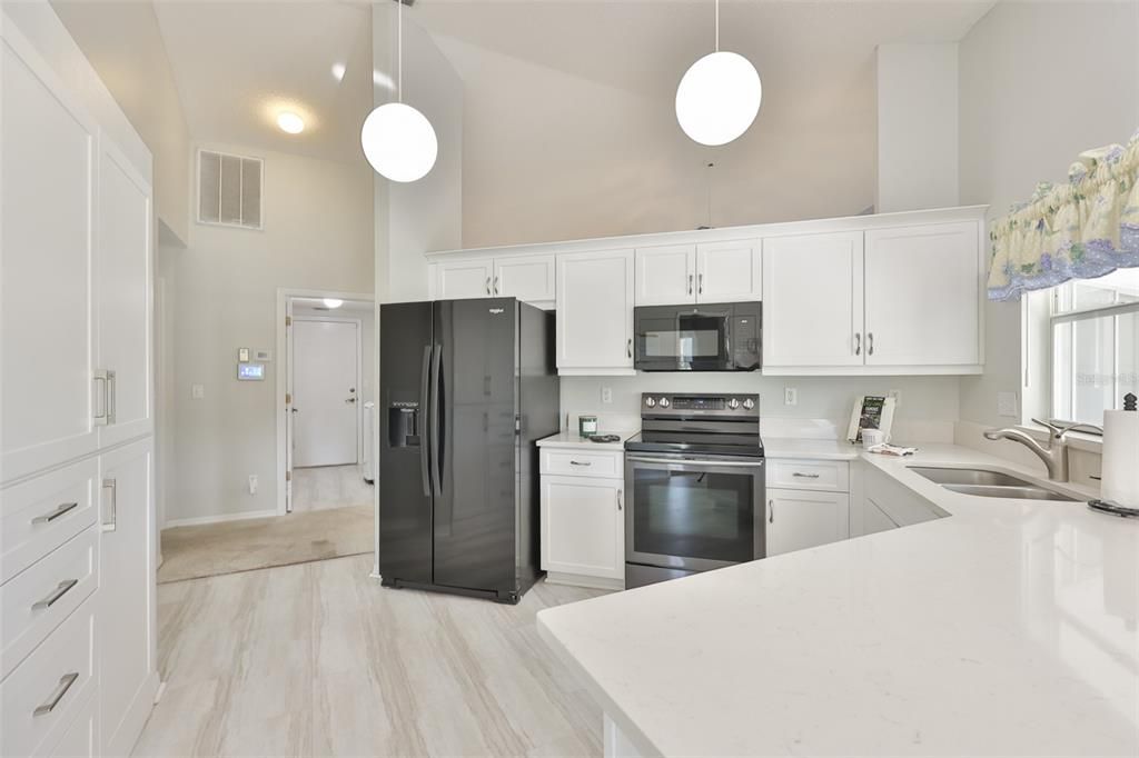Active With Contract: $295,000 (3 beds, 2 baths, 1558 Square Feet)
