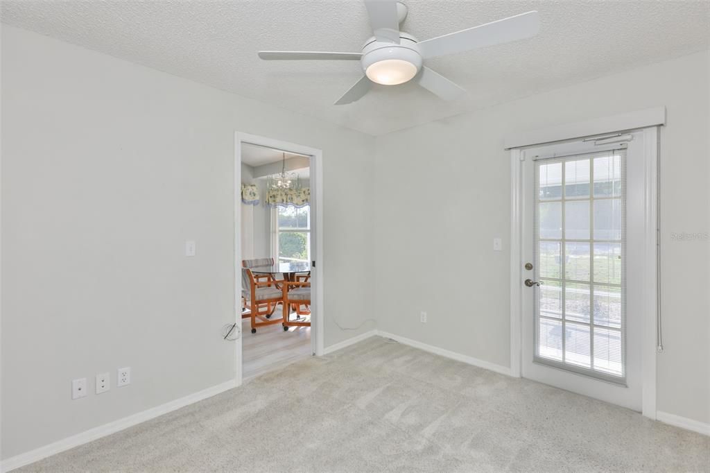 Active With Contract: $295,000 (3 beds, 2 baths, 1558 Square Feet)
