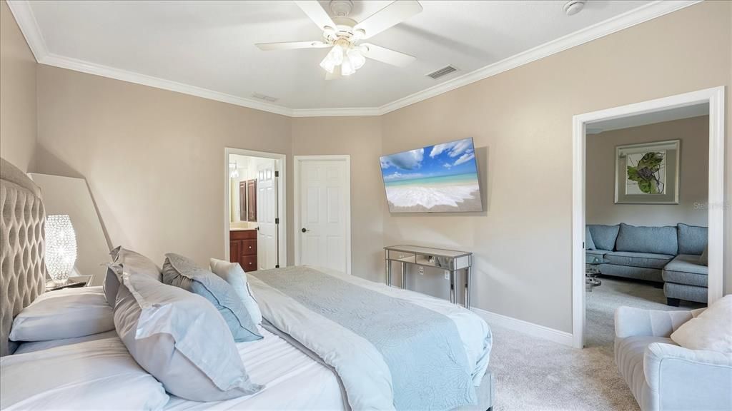 For Sale: $1,235,000 (5 beds, 4 baths, 3672 Square Feet)