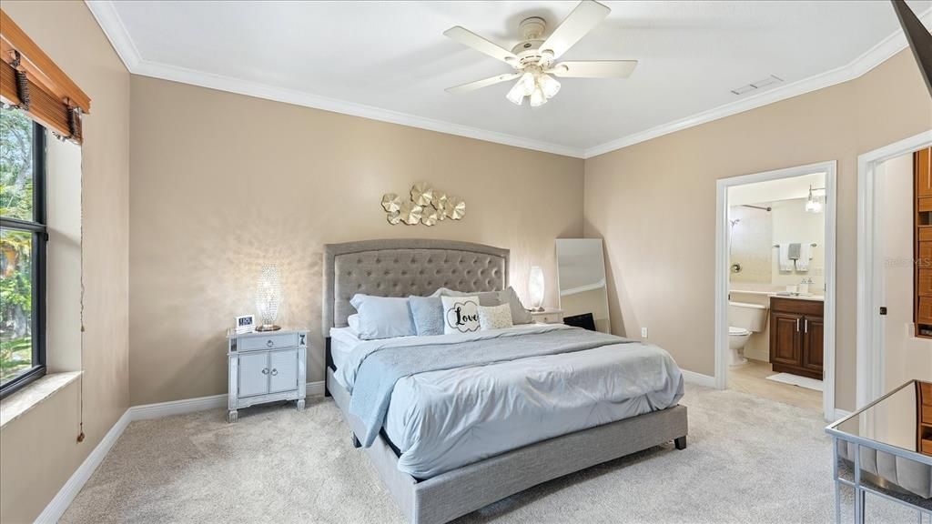 For Sale: $1,235,000 (5 beds, 4 baths, 3672 Square Feet)