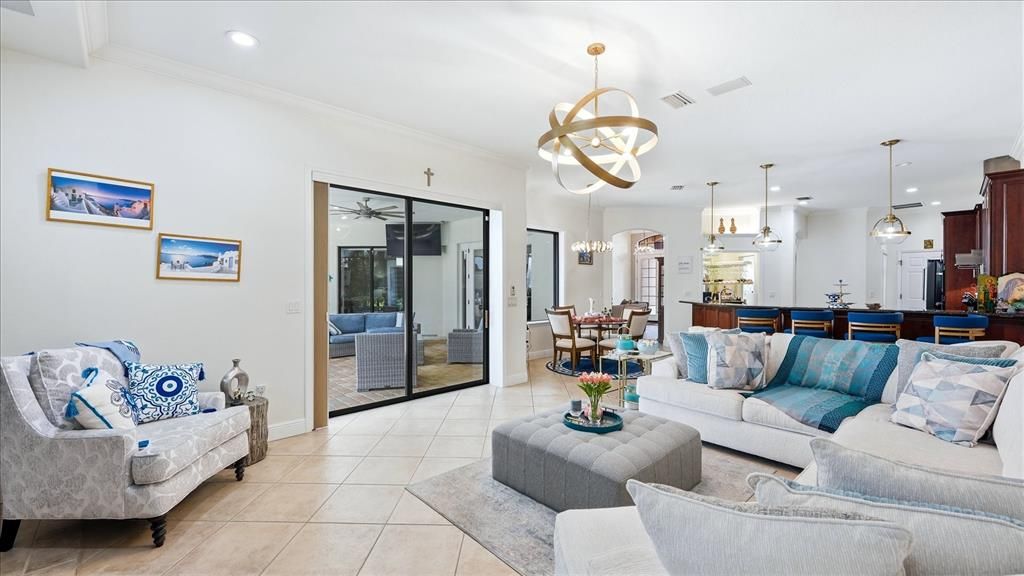 For Sale: $1,235,000 (5 beds, 4 baths, 3672 Square Feet)