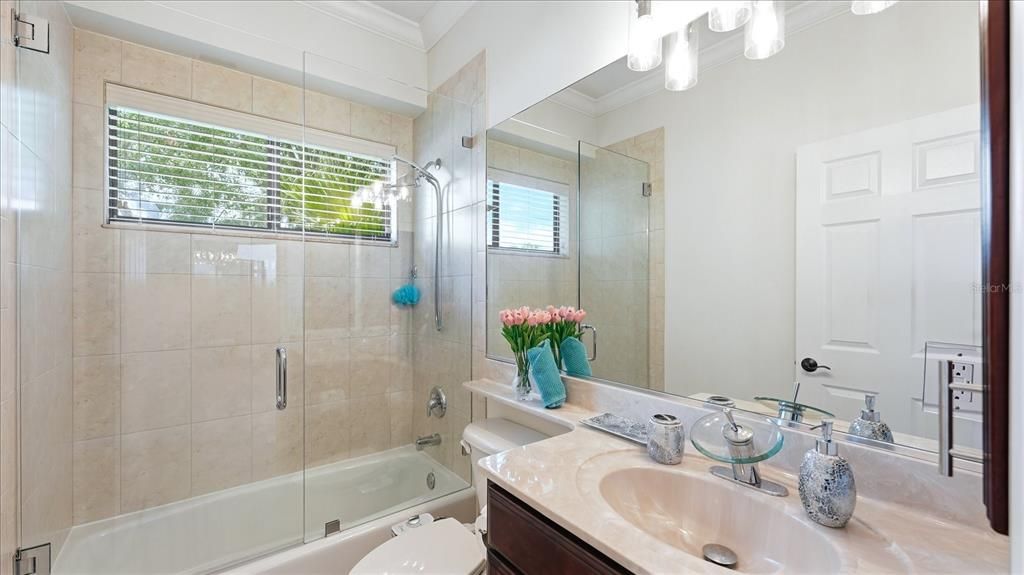 For Sale: $1,235,000 (5 beds, 4 baths, 3672 Square Feet)