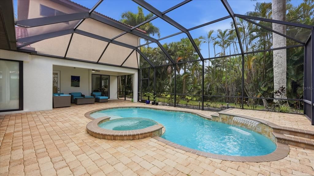 For Sale: $1,235,000 (5 beds, 4 baths, 3672 Square Feet)