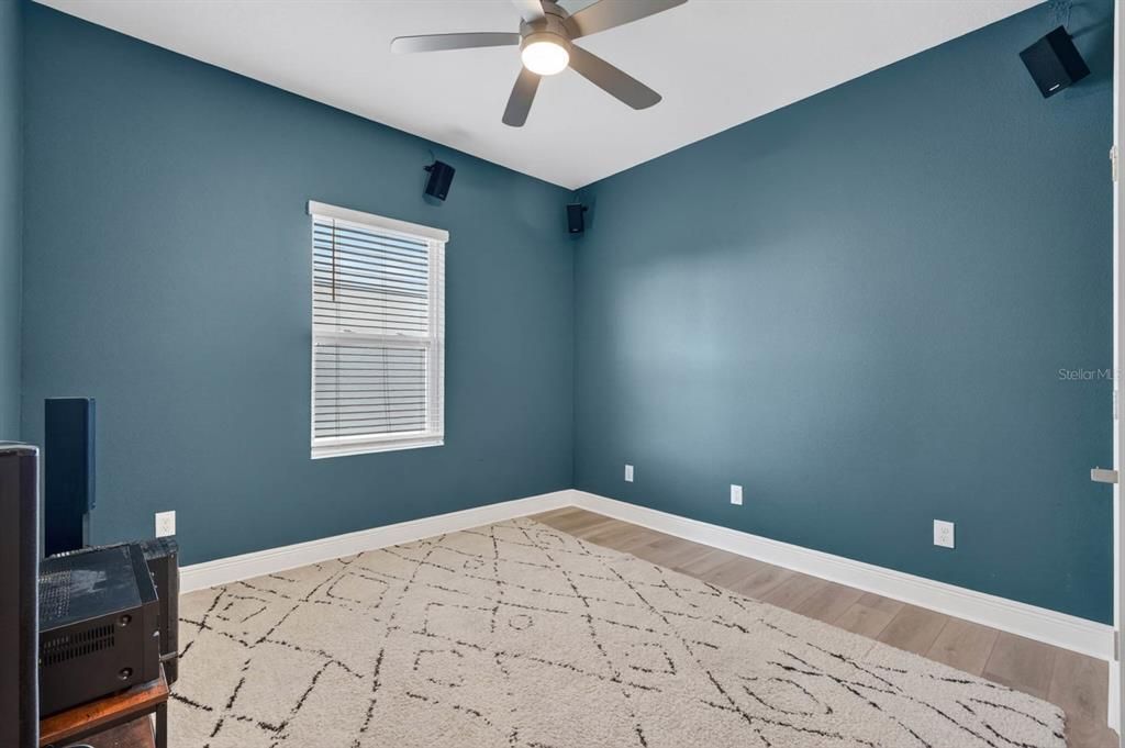 For Sale: $425,000 (4 beds, 2 baths, 1890 Square Feet)