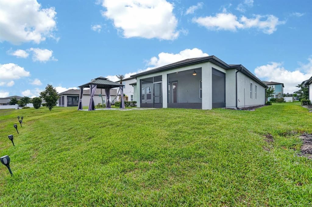 For Sale: $425,000 (4 beds, 2 baths, 1890 Square Feet)