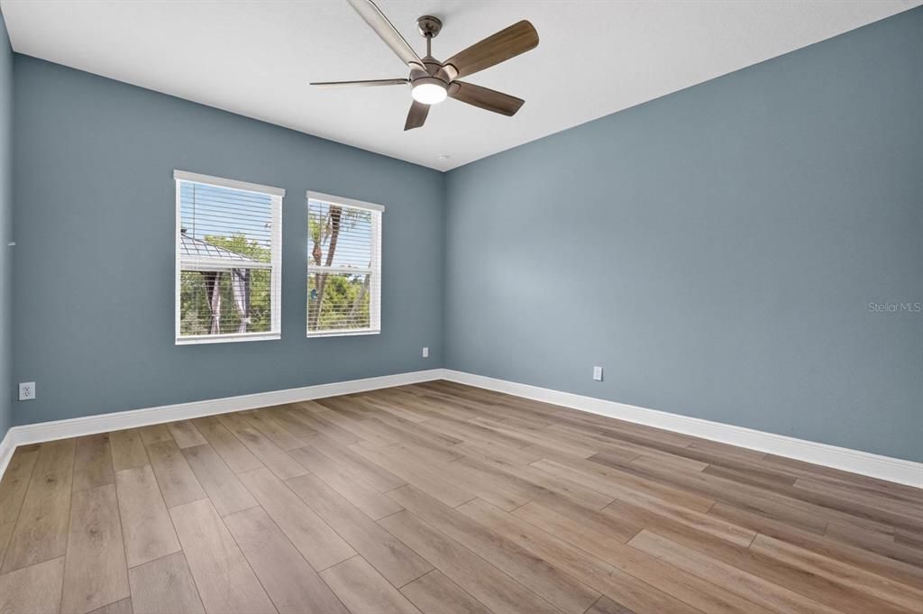 For Sale: $425,000 (4 beds, 2 baths, 1890 Square Feet)