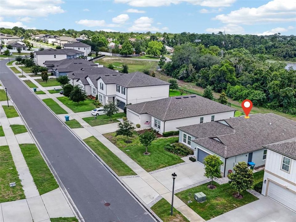 For Sale: $425,000 (4 beds, 2 baths, 1890 Square Feet)