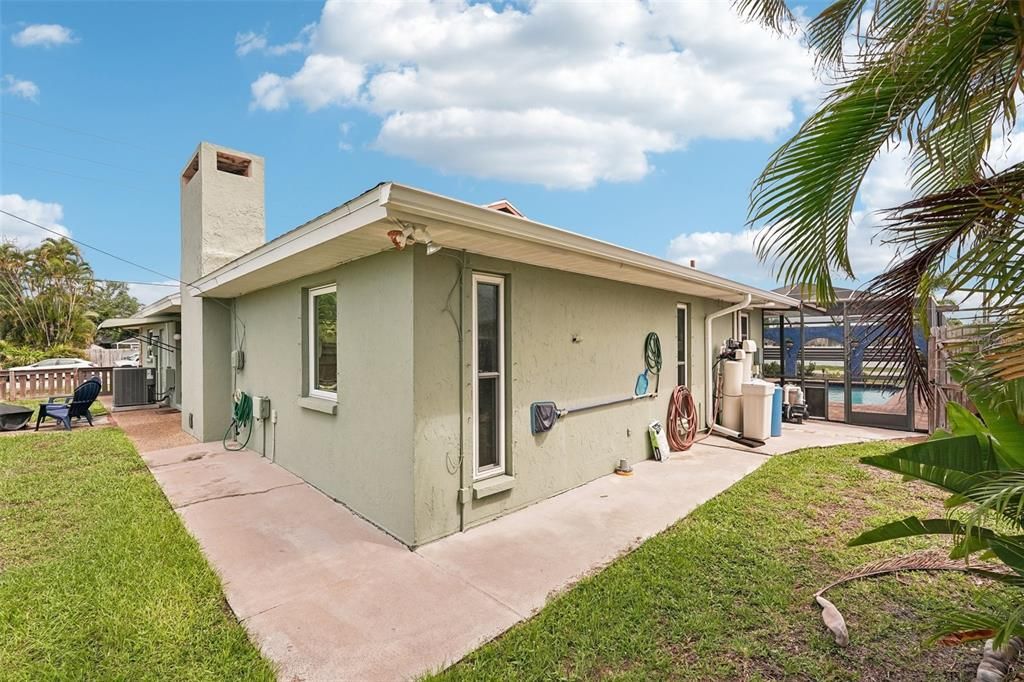 En Venta: $645,000 (2 camas, 2 baños, 2258 Pies cuadrados)