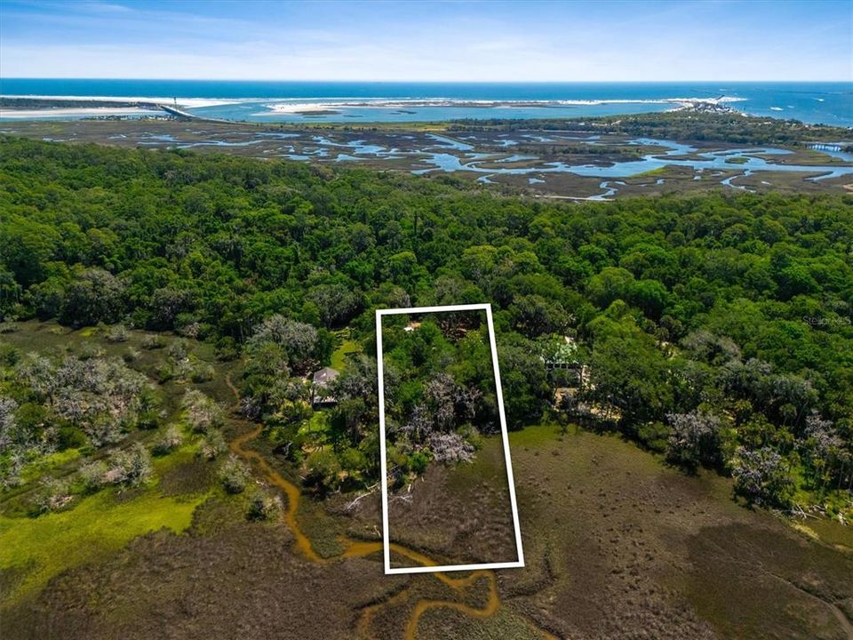 待售: $389,000 (1.41 acres)