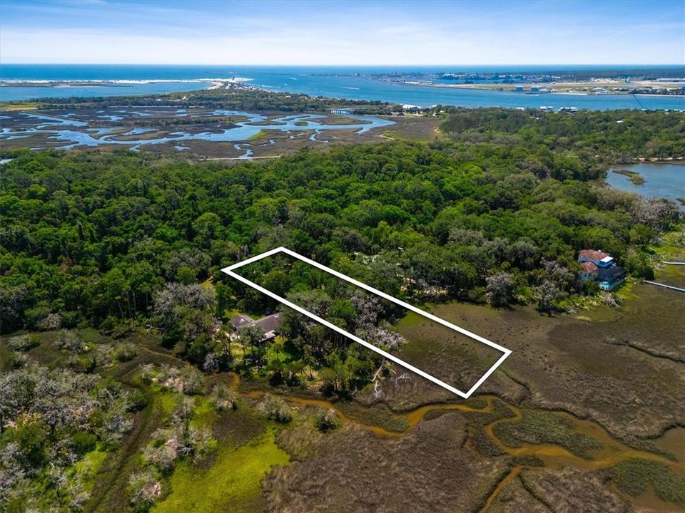 待售: $389,000 (1.41 acres)