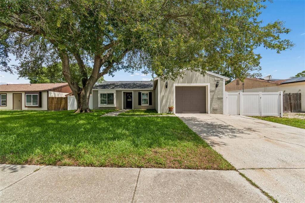For Sale: $489,000 (3 beds, 2 baths, 1328 Square Feet)