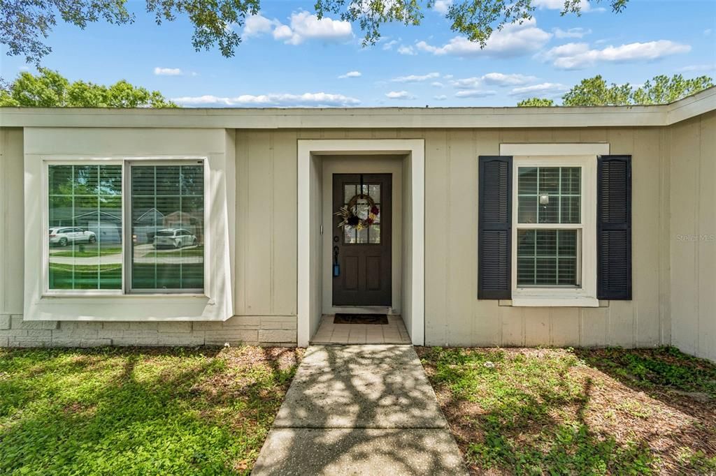 For Sale: $489,000 (3 beds, 2 baths, 1328 Square Feet)