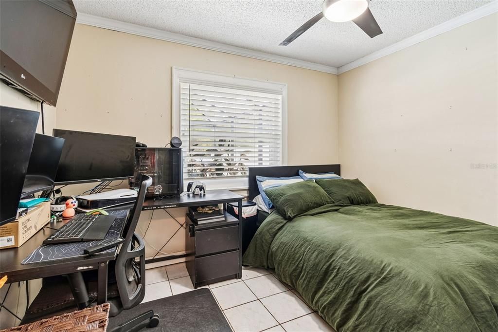 For Sale: $489,000 (3 beds, 2 baths, 1328 Square Feet)