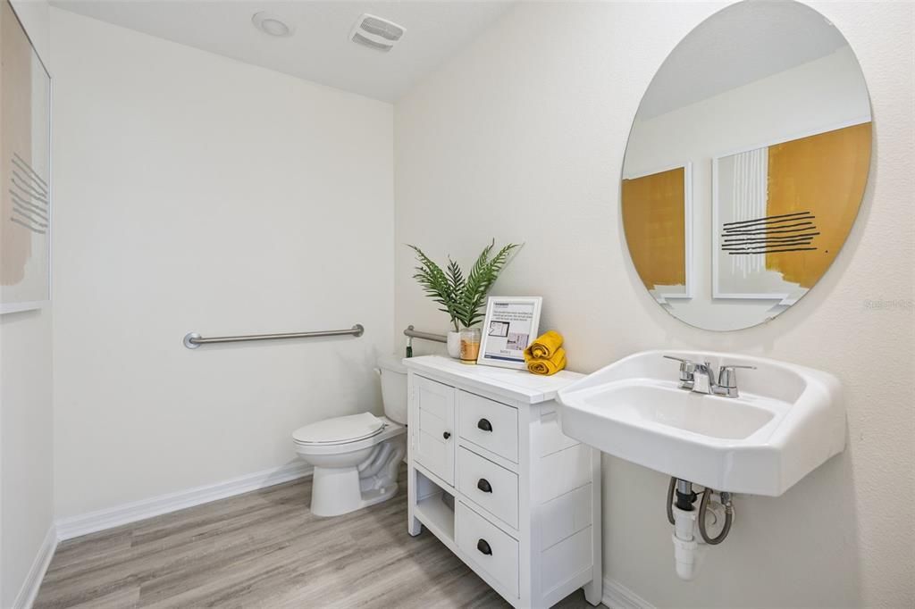 For Sale: $288,990 (4 beds, 2 baths, 1498 Square Feet)