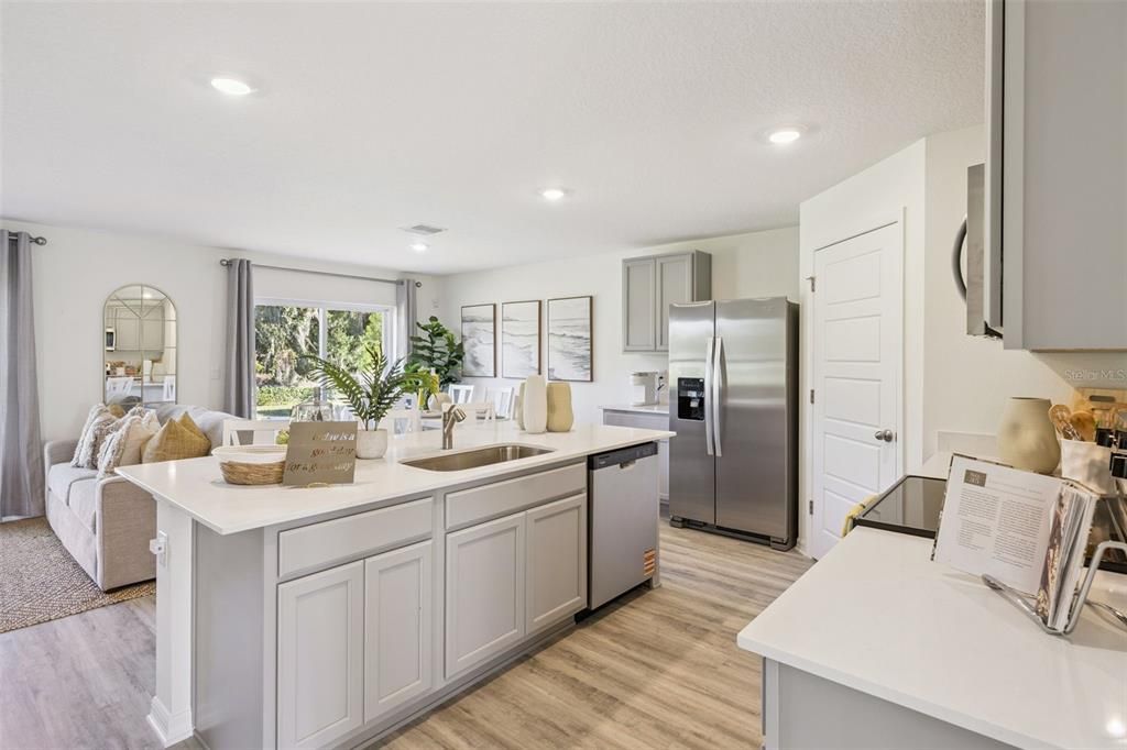 For Sale: $288,990 (4 beds, 2 baths, 1498 Square Feet)
