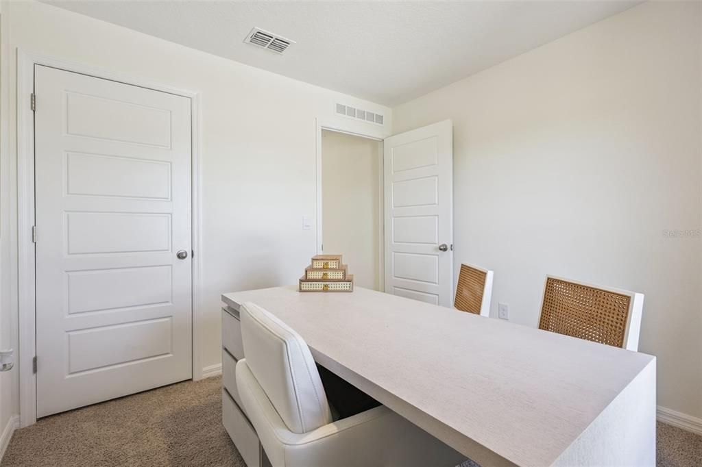 For Sale: $288,990 (4 beds, 2 baths, 1498 Square Feet)