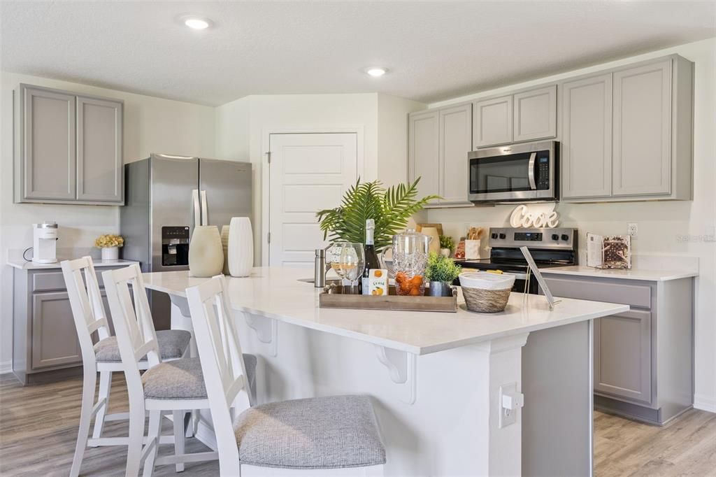 For Sale: $288,990 (4 beds, 2 baths, 1498 Square Feet)