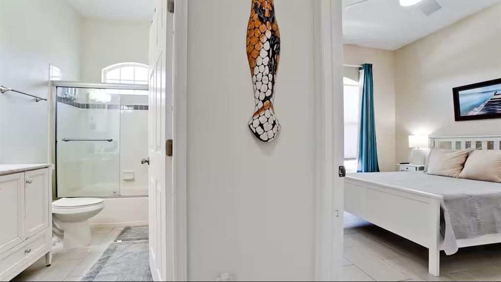 For Rent: $3,800 (3 beds, 2 baths, 1985 Square Feet)