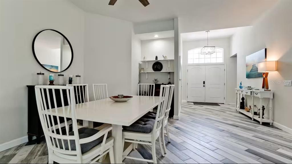 For Rent: $3,800 (3 beds, 2 baths, 1985 Square Feet)