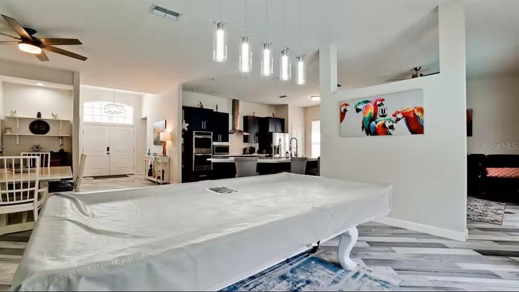 For Rent: $3,800 (3 beds, 2 baths, 1985 Square Feet)