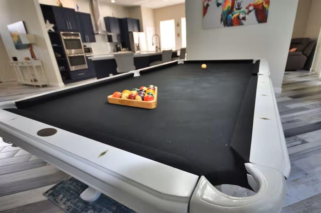 For Rent: $3,800 (3 beds, 2 baths, 1985 Square Feet)