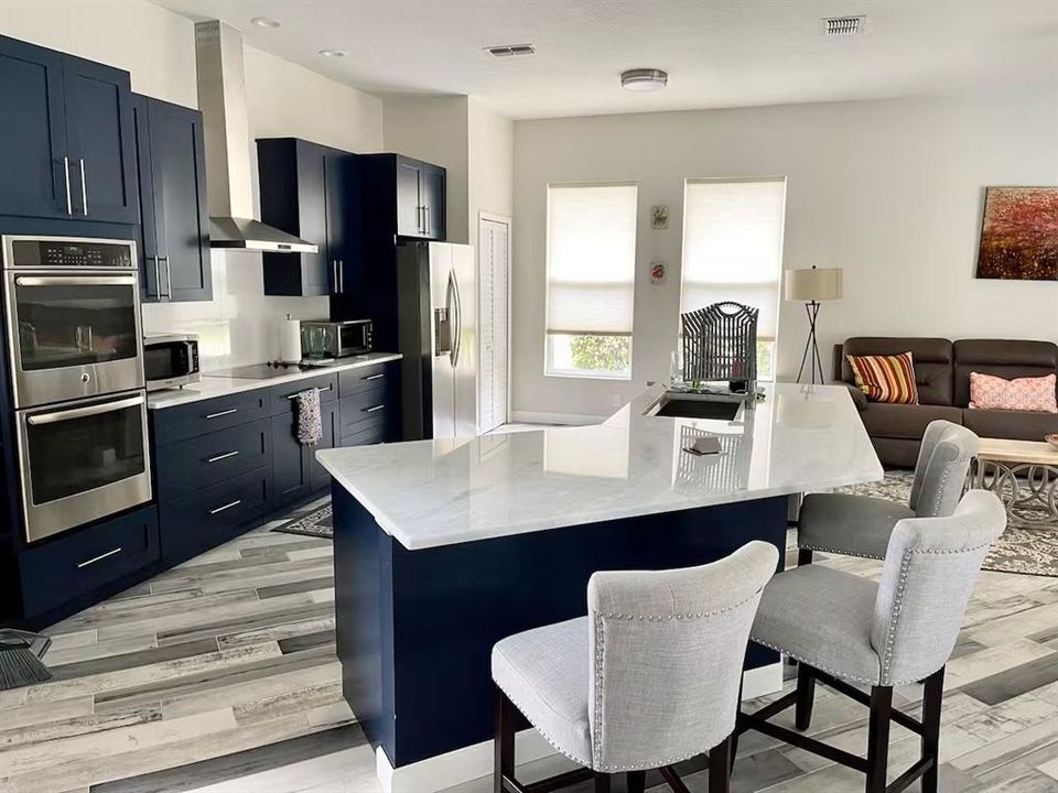 For Rent: $3,800 (3 beds, 2 baths, 1985 Square Feet)