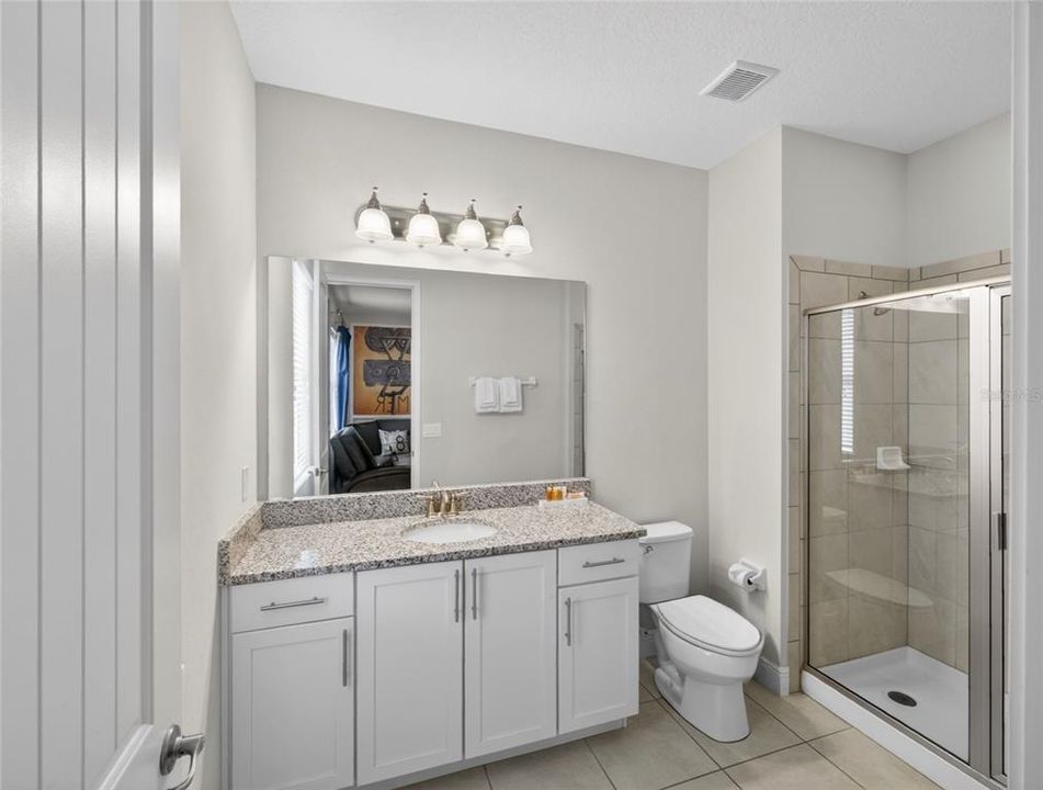 For Sale: $825,000 (8 beds, 6 baths, 3612 Square Feet)
