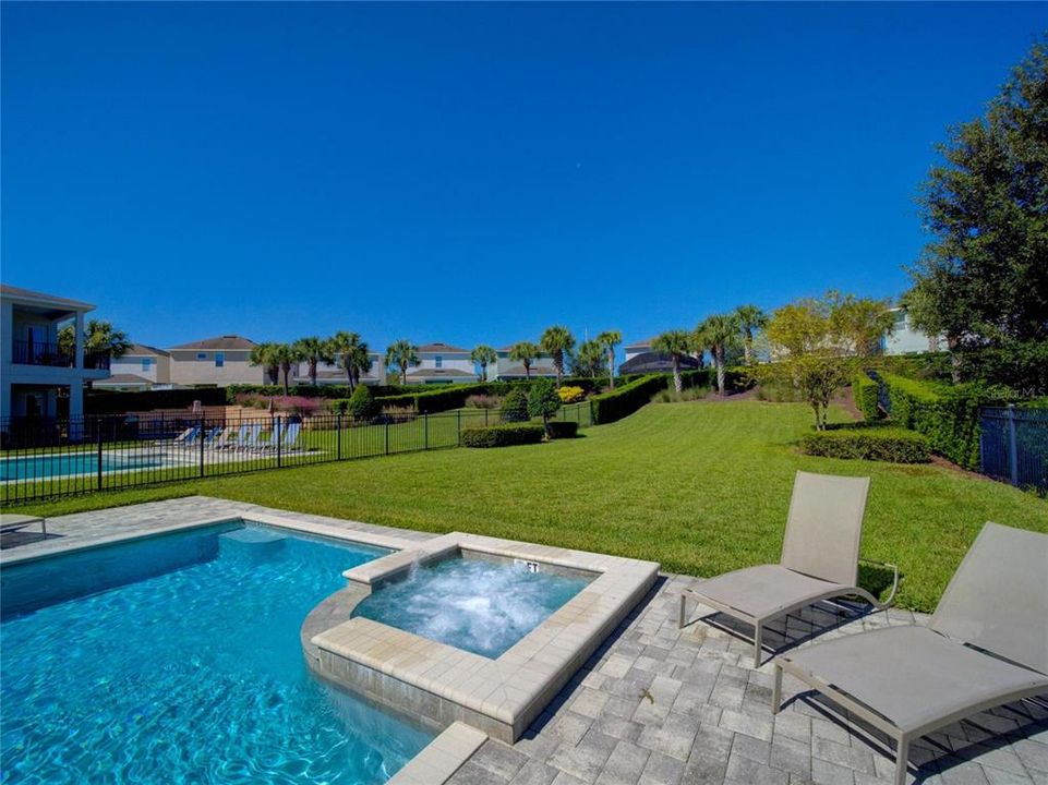 For Sale: $825,000 (8 beds, 6 baths, 3612 Square Feet)