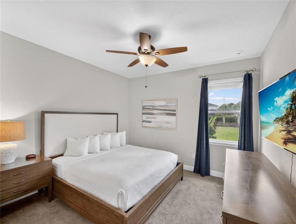 For Sale: $825,000 (8 beds, 6 baths, 3612 Square Feet)