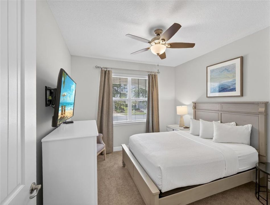 For Sale: $825,000 (8 beds, 6 baths, 3612 Square Feet)