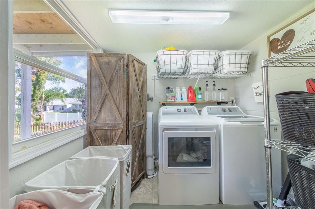 For Sale: $490,000 (4 beds, 2 baths, 2393 Square Feet)